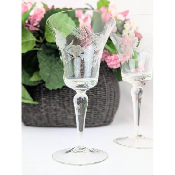 Vintage Etched Crystal Stemware Set of 4 Mixed Water Wine Glasses Floral Cut - Picture 3 of 9